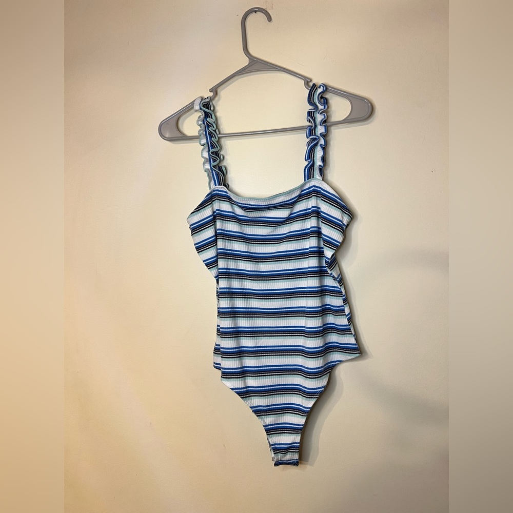 Striped Ruffled Sleeve Bodysuit (NWOT)